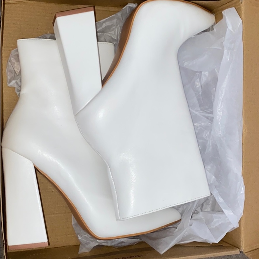 White heel sock boots (ONLY WORN ONCE) !